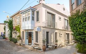 Lupa Alacati Otel